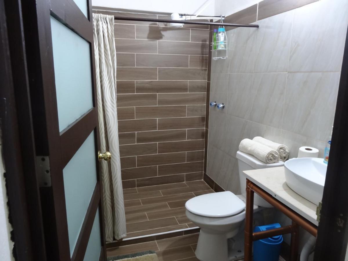 Habitaciones-Comodas-Aire-Wifi-Tv-Cerca De Playa-!!Excelente Precio II Мансанільйо Екстер'єр фото