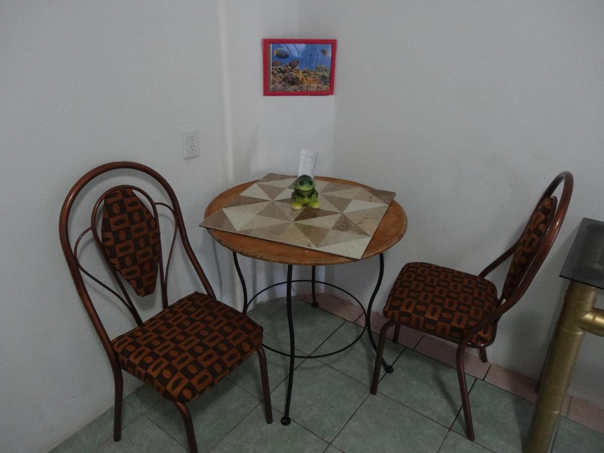 Habitaciones-Comodas-Aire-Wifi-Tv-Cerca De Playa-!!Excelente Precio II Мансанільйо Екстер'єр фото